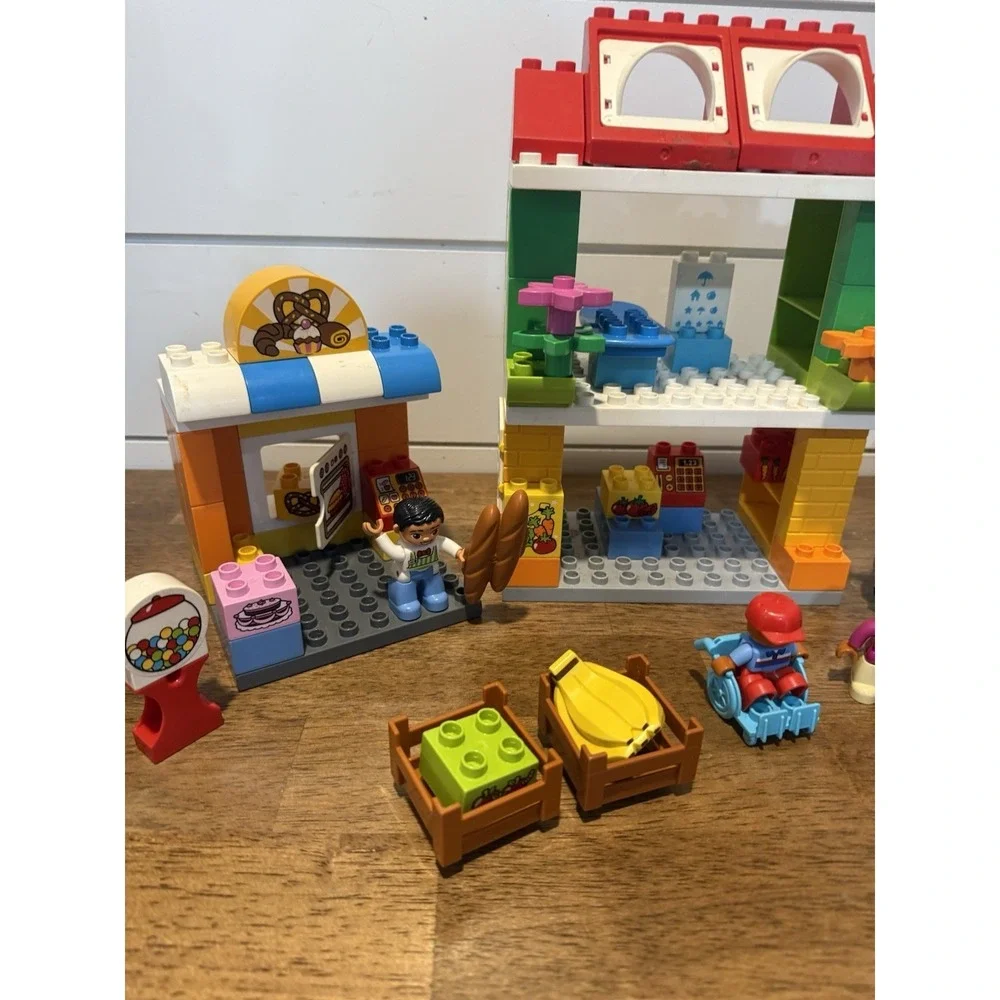 Duplo High Street 10836‎